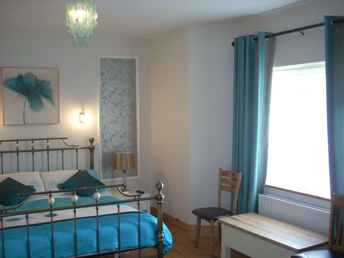 Golden Rose House Bed & Breakfast น็อก ภายนอก รูปภาพ