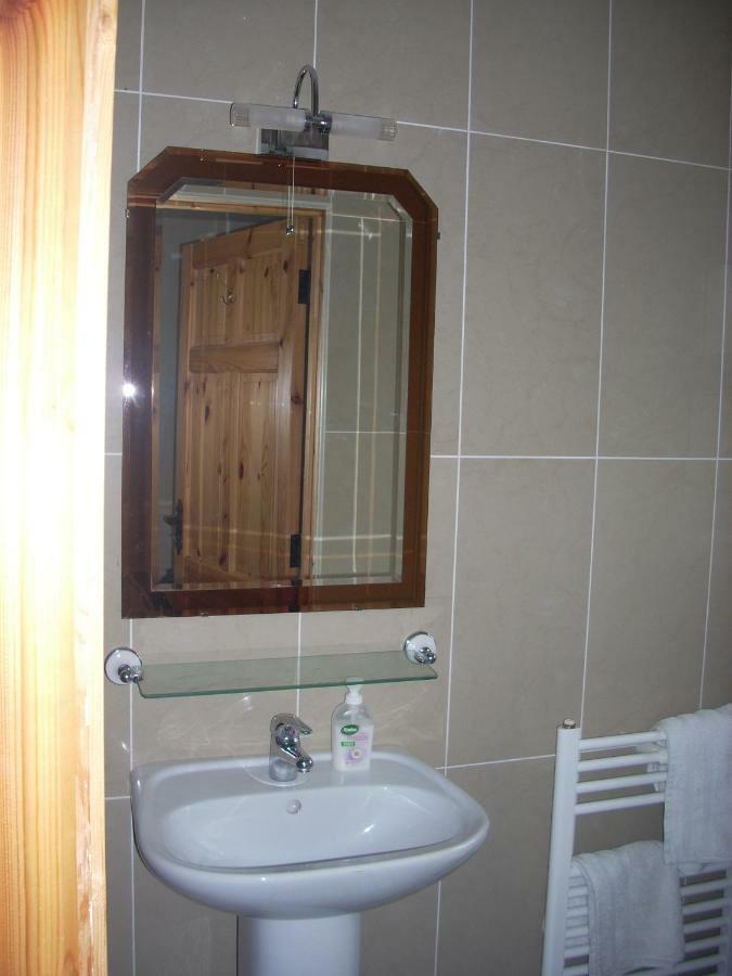 Golden Rose House Bed & Breakfast น็อก ภายนอก รูปภาพ
