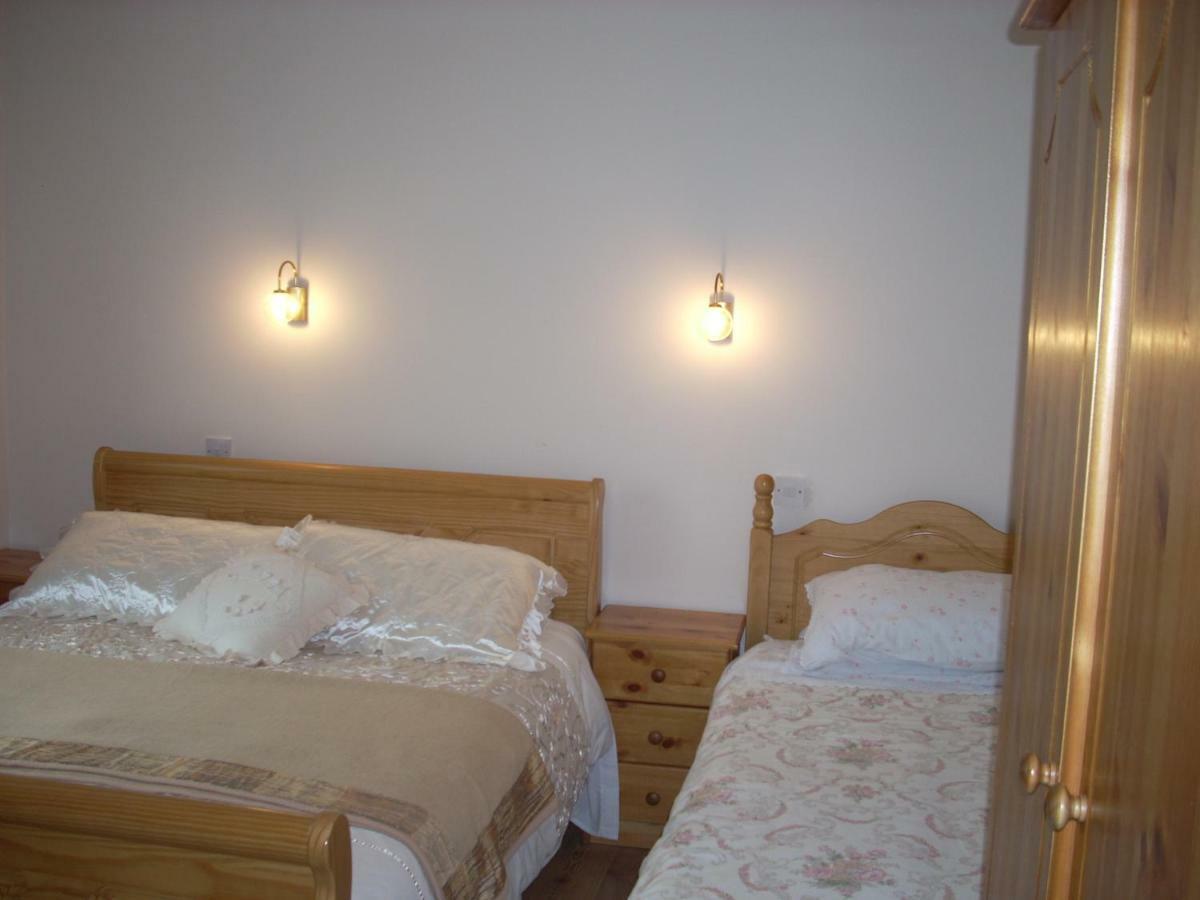Golden Rose House Bed & Breakfast น็อก ภายนอก รูปภาพ